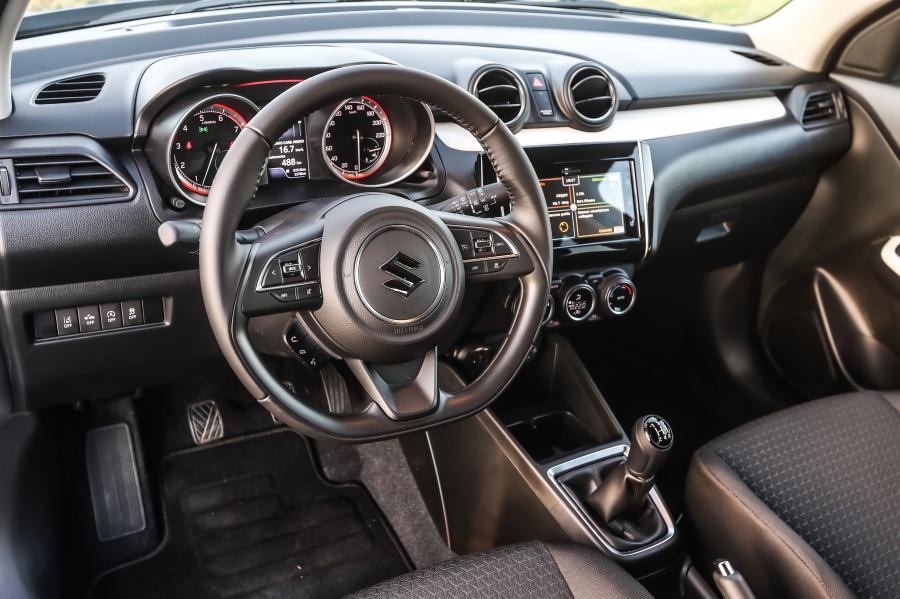 Торпедо Suzuki Swift AllGrip 2017 года  (WW) (фото 14 из 40)